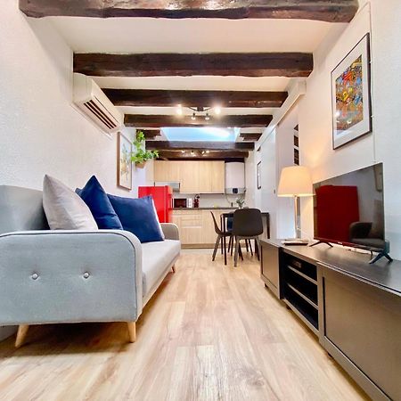 Charming Malasana Attic มาดริด ภายนอก รูปภาพ
