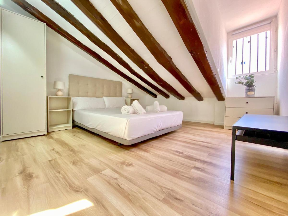 Charming Malasana Attic มาดริด ภายนอก รูปภาพ