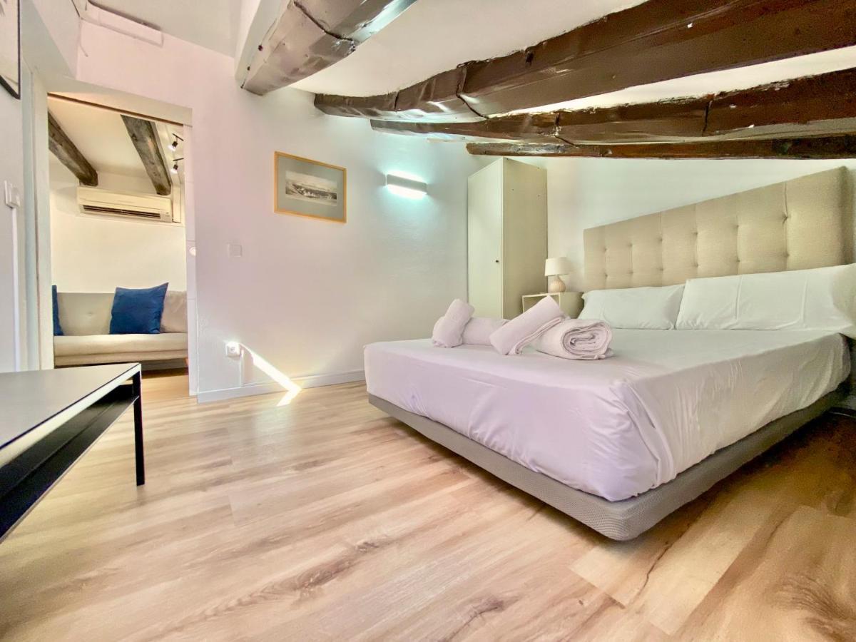 Charming Malasana Attic มาดริด ภายนอก รูปภาพ