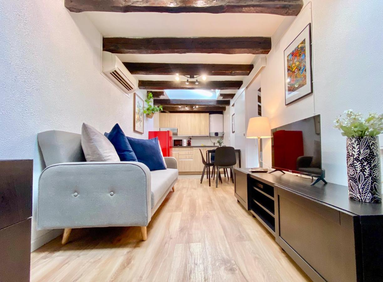 Charming Malasana Attic มาดริด ภายนอก รูปภาพ